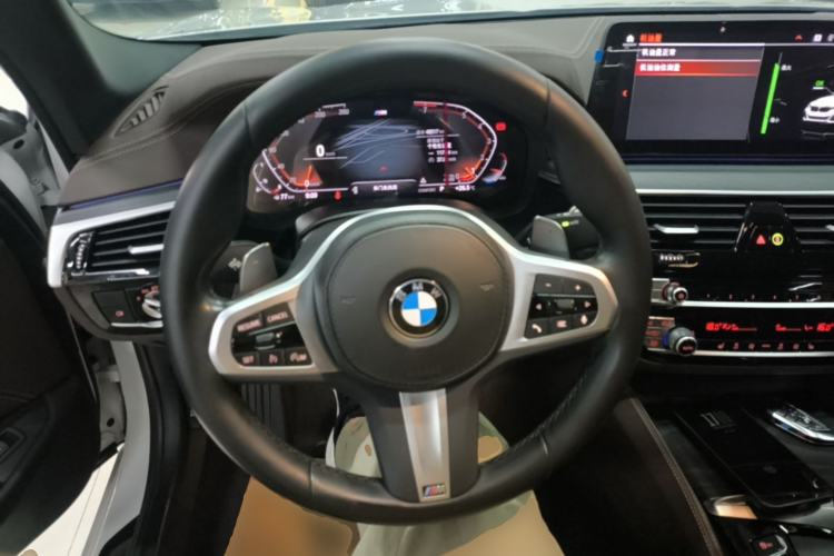 Used BMW 5 Series 2022 Second Facelift 530Li Leading Edition M Sport Package Steering Wheel