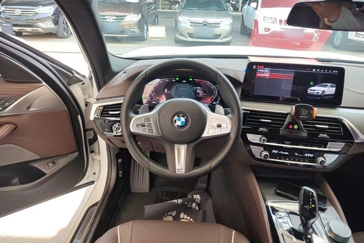 Used BMW 5 Series 2022 Second Facelift 530Li Leading Edition M Sport Package Steering Wheel