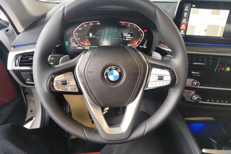 Used BMW 5 Series 2022 Second Facelift 530Li Leading Edition Luxury Package Steering Wheel