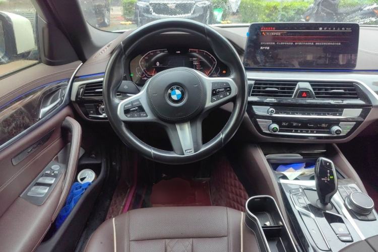 Used BMW 5 Series 2022 525Li M Sport Package Steering Wheel