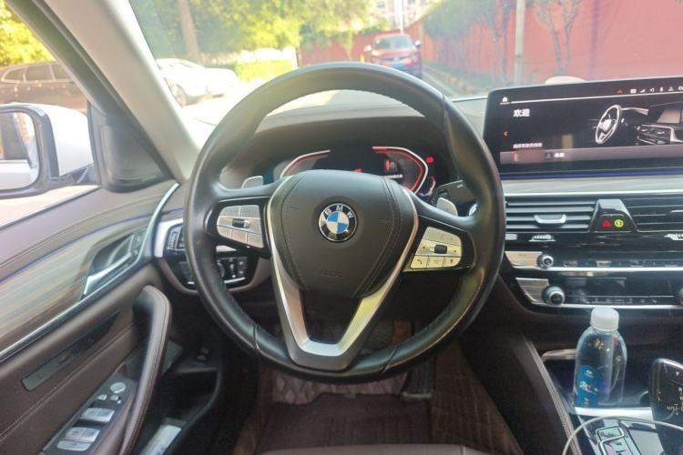Used BMW 5 Series 2022 Second Facelift 530Li Leading Edition Luxury Package Steering Wheel