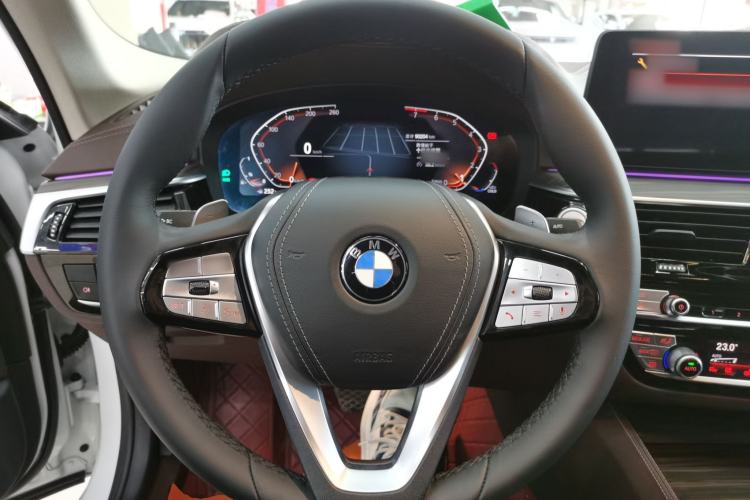 Used BMW 5 Series 2022 Second Facelift 530Li Luxury Edition Premium Package Steering Wheel