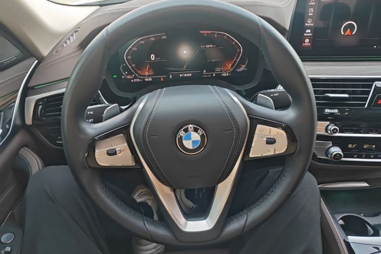 Used BMW 5 Series 2022 Updated 530Li Leading Edition Luxury Package Steering Wheel