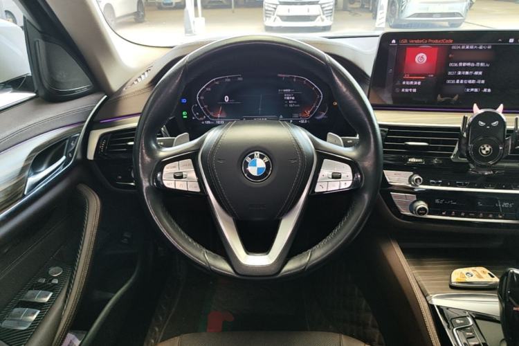 Used BMW 5 Series 2022 Updated 530Li Leading Edition Luxury Package Steering Wheel
