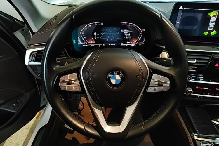 Used BMW 5 Series 2022 Restyled 525Li Luxury Package Steering Wheel