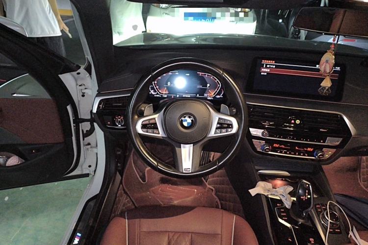 Used BMW 5 Series 2022 Restyled 530Li Leading Edition M Sport Package Steering Wheel