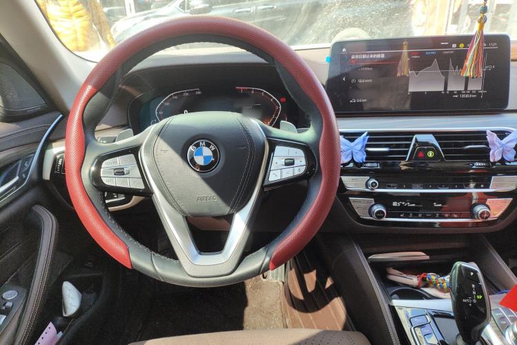 Used BMW 5 Series 2022 Second Facelift 530Li xDrive Luxury Package Steering Wheel