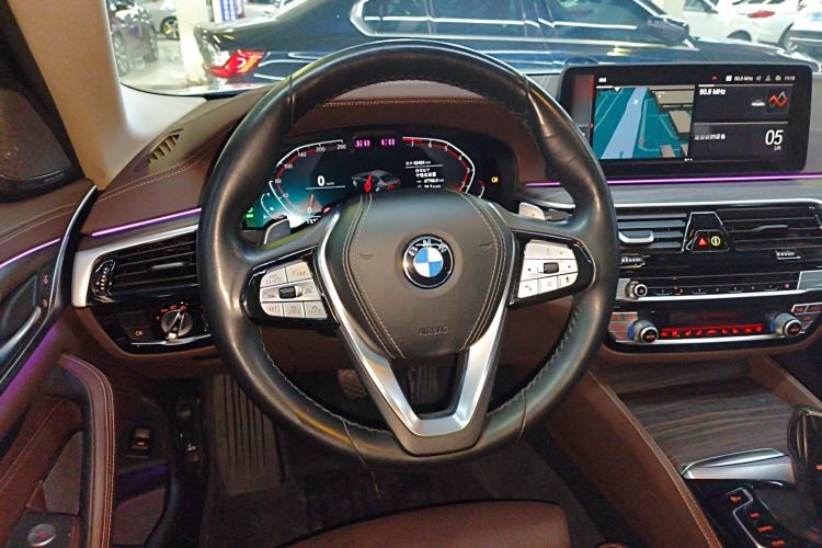 Used BMW 5 Series 2022 Second Facelift 530Li Luxury Edition Premium Package Steering Wheel