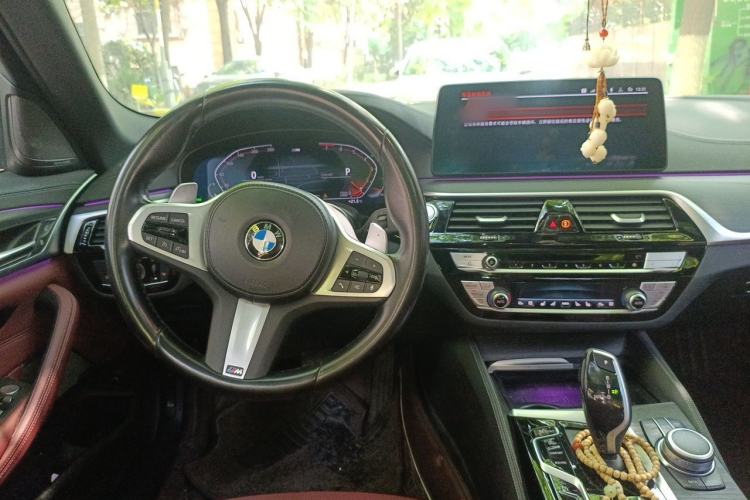 Used BMW 5 Series 2022 Second Facelift 530Li Luxury Version M Sport Package Steering Wheel
