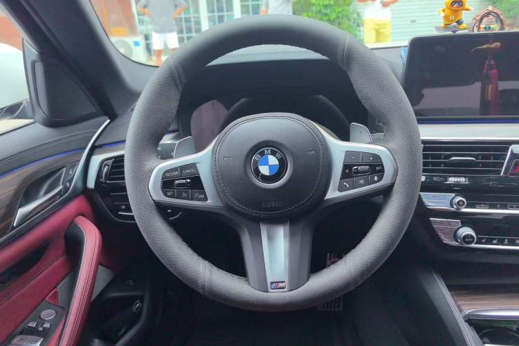 Used BMW 5 Series 2022 Restyled 530Li Leading Edition M Sport Package Steering Wheel