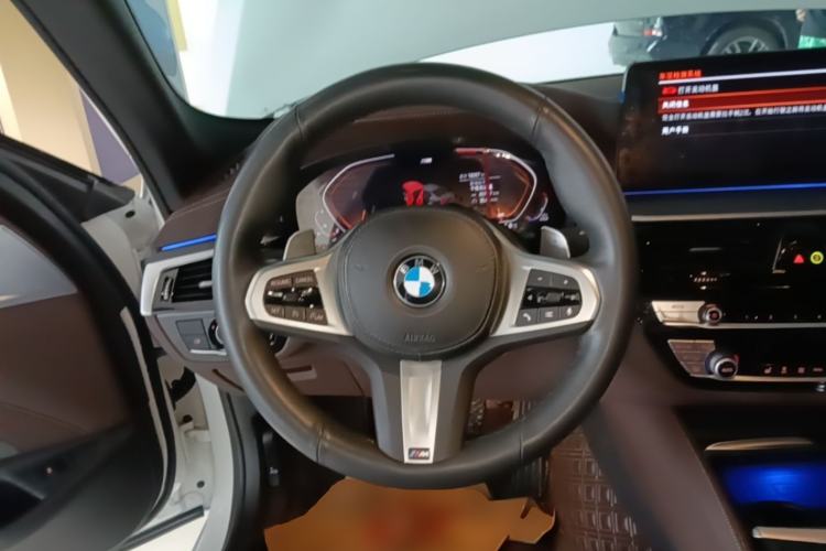Used BMW 5 Series 2022 Second Facelift 530Li Leading Edition M Sport Package Steering Wheel