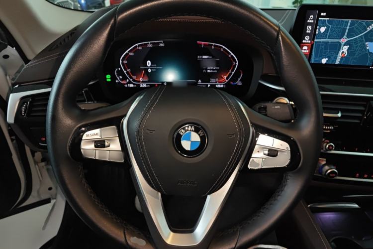 Used BMW 5 Series 2022 Restyled 525Li Luxury Package Steering Wheel