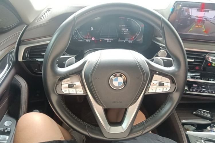 Used BMW 5 Series 2022 Second Facelift 530Li Luxury Edition Premium Package Steering Wheel