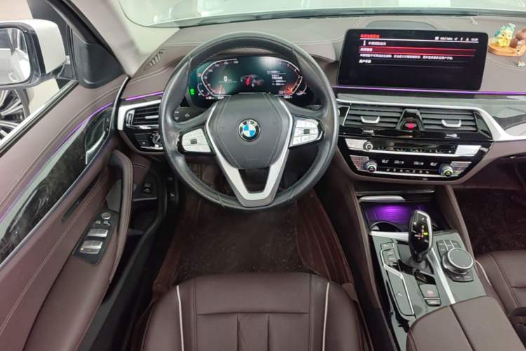 Used BMW 5 Series 2022 Restyled 525Li Luxury Package Steering Wheel