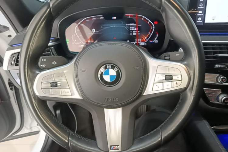 Used BMW 5 Series 2022 Second Facelift 525Li M Sport Package Steering Wheel