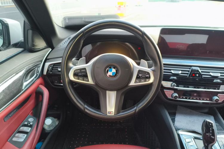 Used BMW 5 Series 2022 Restyled 530Li Luxury Edition M Sport Package Steering Wheel