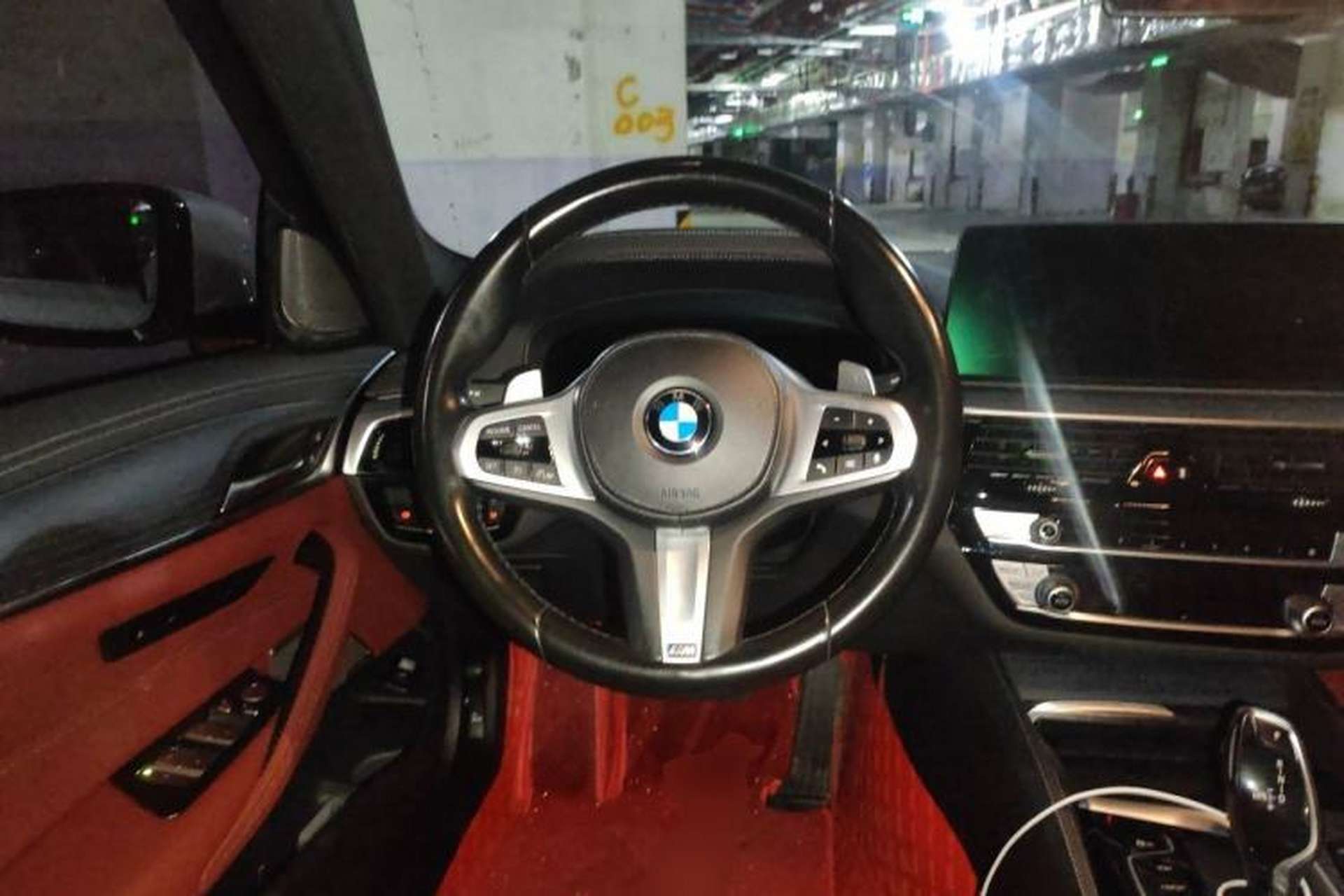 Used BMW 5 Series 2022 530Li Luxury Edition M Sport Package Steering Wheel