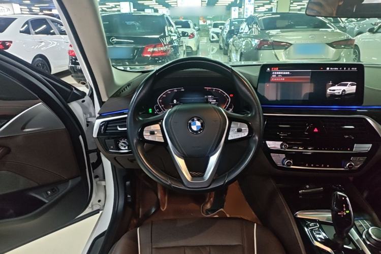 Used BMW 5 Series 2022 Restyled 525Li Luxury Package Steering Wheel