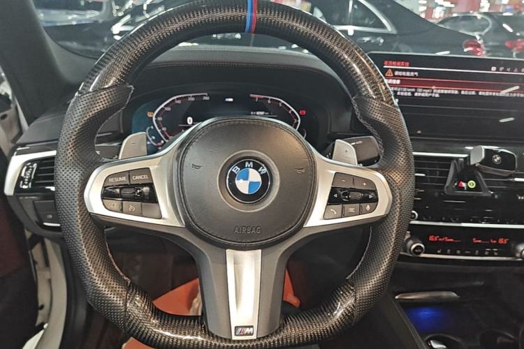 Used BMW 5 Series 2022 Restyled 530Li Leading Edition M Sport Package Steering Wheel