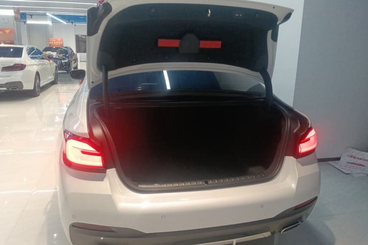 Used BMW 5 Series 2022 Restyled 530Li Leading Edition M Sport Package Trunk