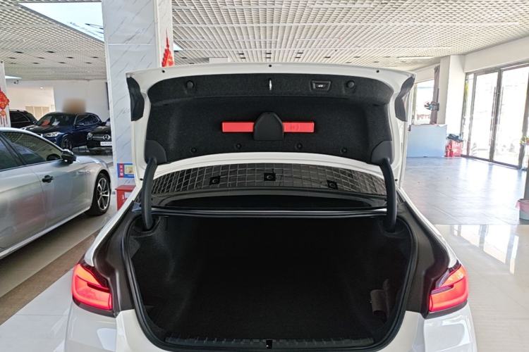 Used BMW 5 Series 2022 Restyled 525Li M Sport Package Trunk