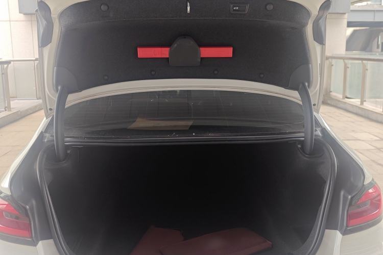 Used BMW 5 Series 2022 Updated 530Li Leading Edition Luxury Package Trunk