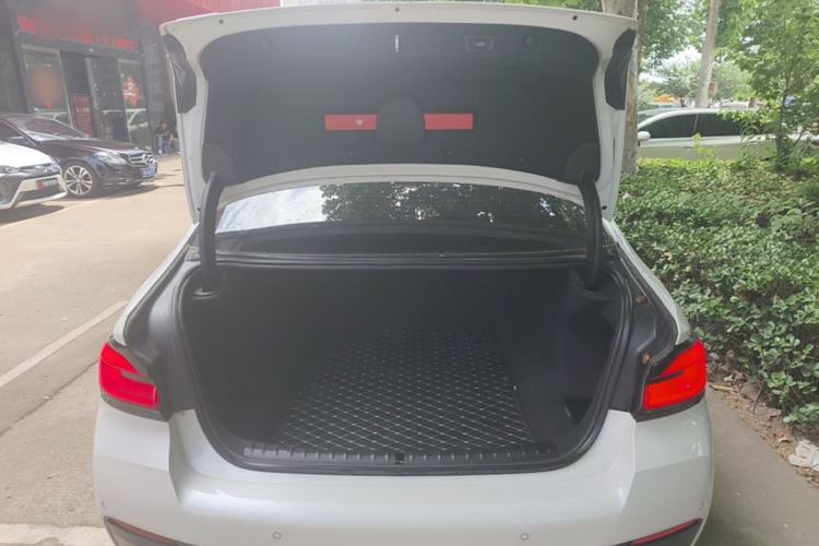 Used BMW 5 Series 2022 Second Facelift 525Li M Sport Package Trunk