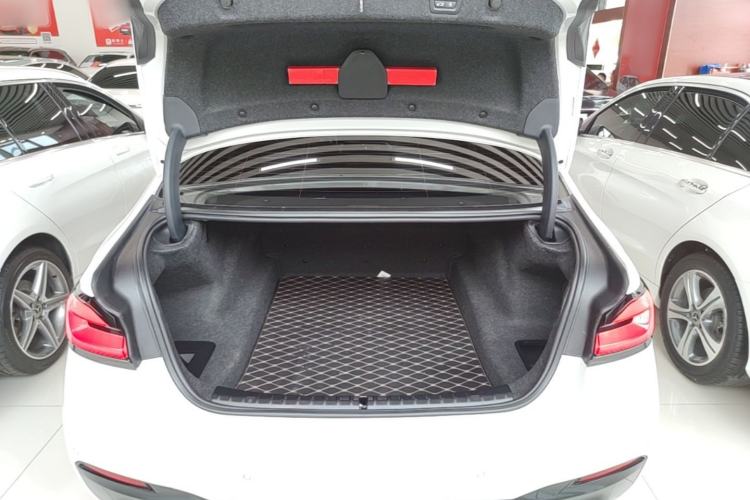 Used BMW 5 Series 2022 Second Facelift 530Li Luxury Version M Sport Package Trunk