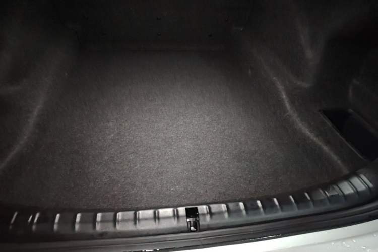 Used BMW 5 Series 2022 Second Facelift 530Li Leading Edition M Sport Package Trunk