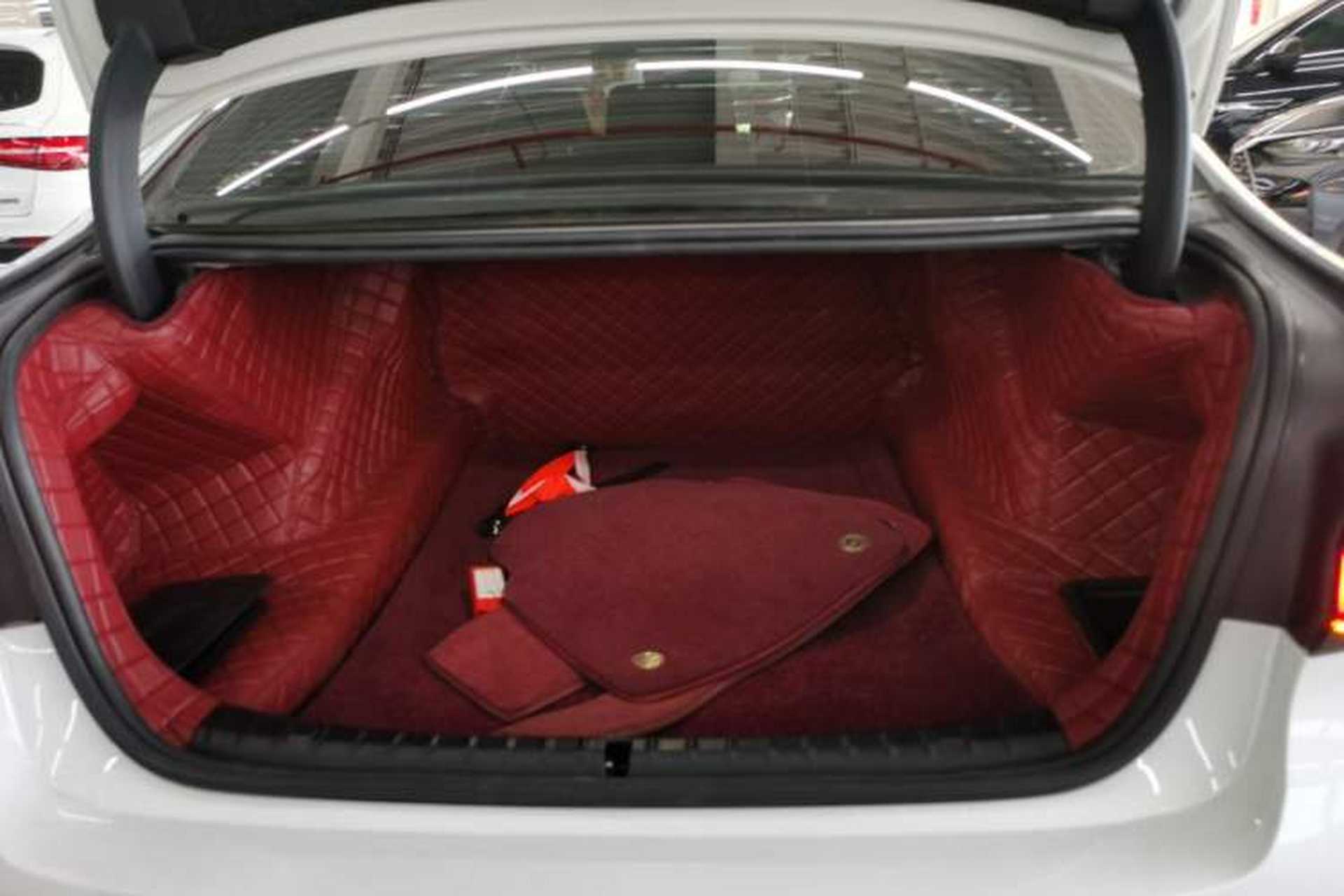 Used BMW 5 Series 2022 Second Facelift 530Li Luxury Edition Premium Package Trunk