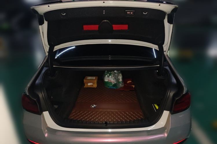 Used BMW 5 Series 2022 530i M Sport Package Trunk