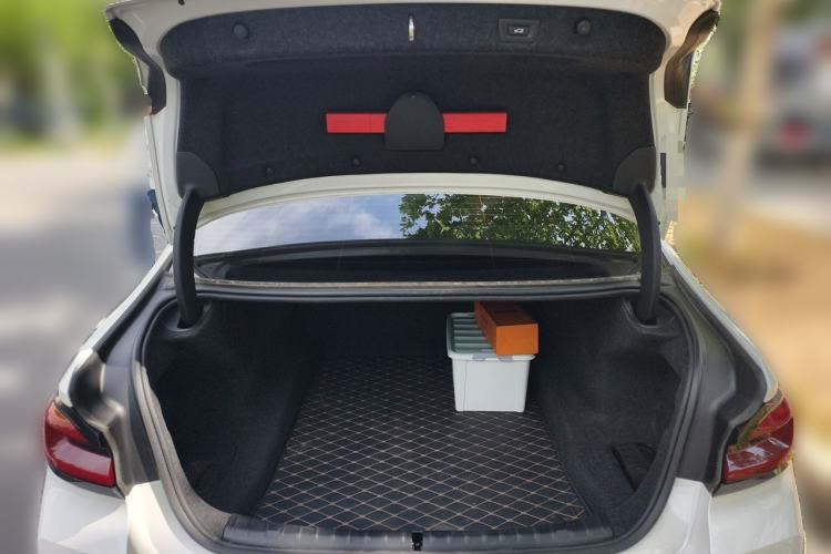 Used BMW 5 Series 2022 Second Facelift 525Li M Sport Package Trunk