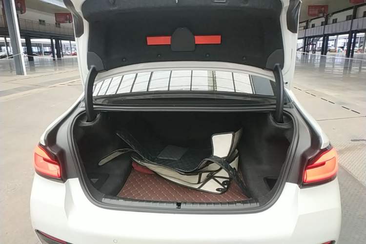 Used BMW 5 Series 2022 530Li Leading Model M Sport Package Trunk