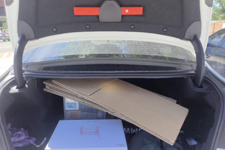 Used BMW 5 Series 2022 Second Facelift 525Li M Sport Package Trunk