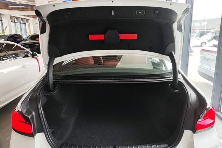 Used BMW 5 Series 2022 Restyled 525Li M Sport Package Trunk