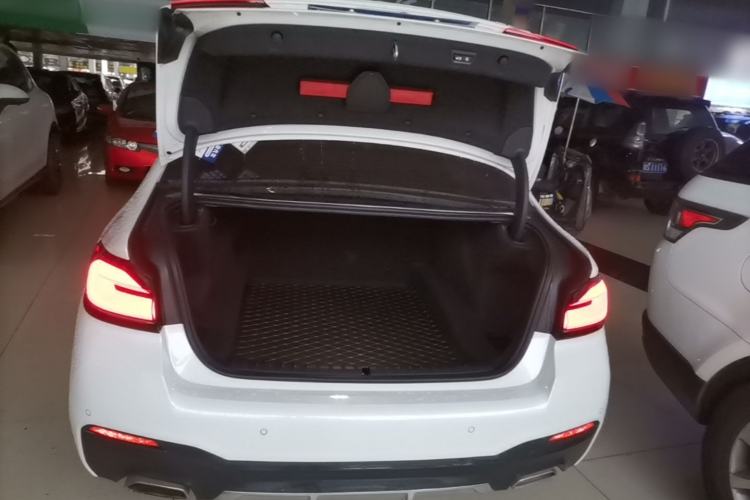 Used BMW 5 Series 2022 530Li Leading Model M Sport Package Trunk