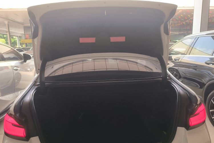 Used BMW 5 Series 2022 Restyled 525Li M Sport Package Trunk