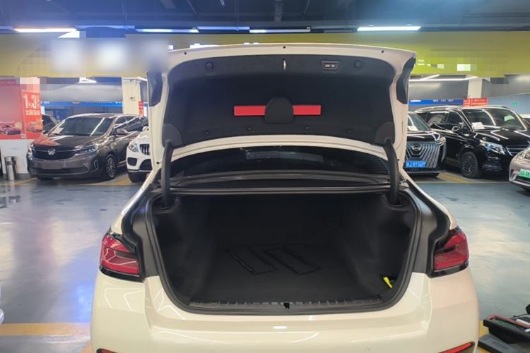 Used BMW 5 Series 2022 Second Facelift 530Li Leading Edition M Sport Package Trunk