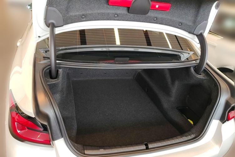 Used BMW 5 Series 2022 Second Facelift 525Li M Sport Package Trunk