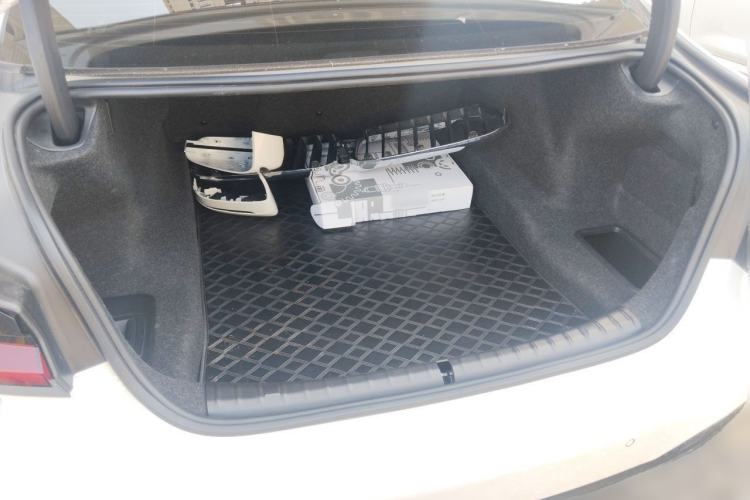 Used BMW 5 Series 2022 Second Facelift 525Li M Sport Package Trunk