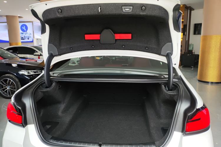 Used BMW 5 Series 2022 Restyled 525Li M Sport Package Trunk