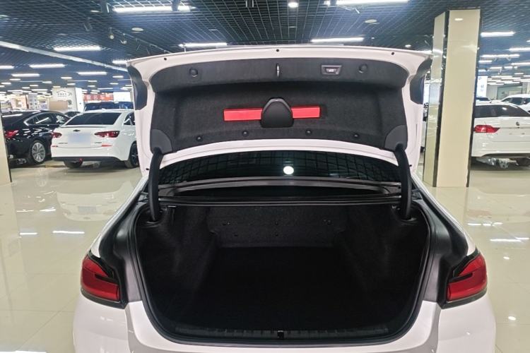 Used BMW 5 Series 2022 Restyled 525Li Luxury Package Trunk