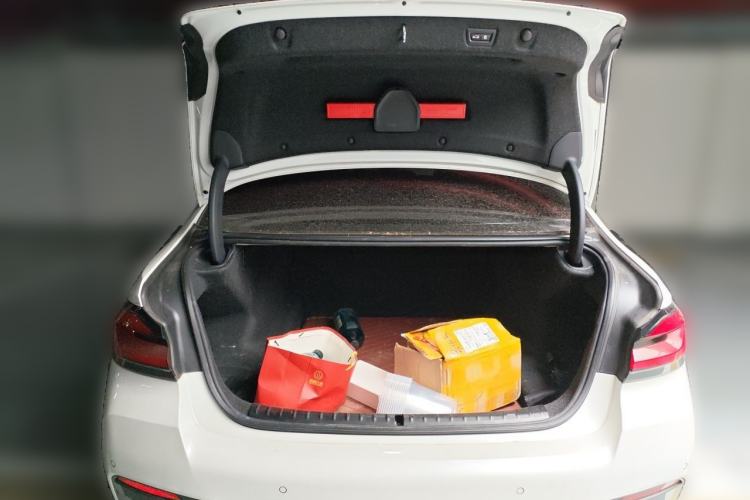 Used BMW 5 Series 2022 Second Facelift 530Li Leading Edition M Sport Package Trunk