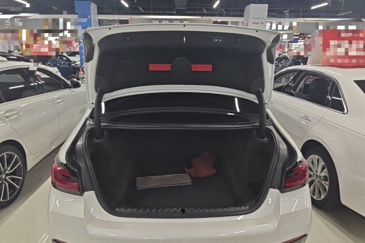 Used BMW 5 Series 2022 Restyled 530Li Leading Edition M Sport Package Trunk