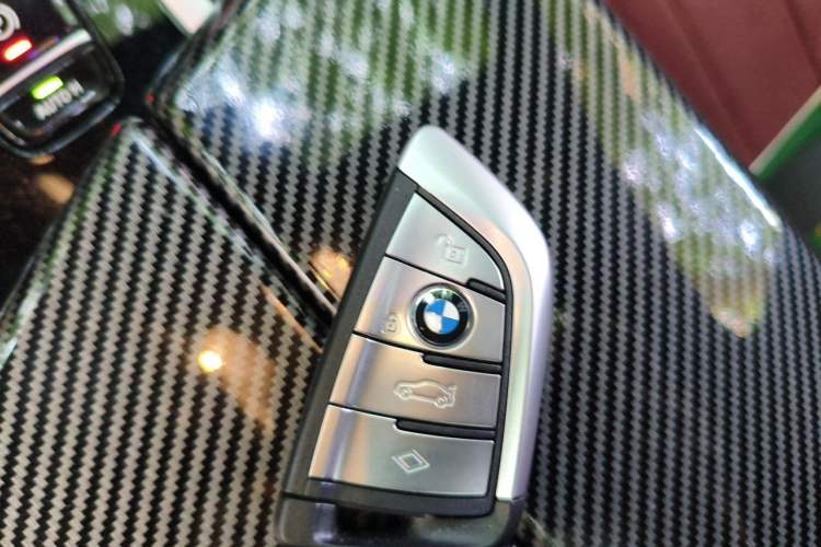 Used BMW 5 Series 2022 Restyled 530Li Leading Edition M Sport Package Vehicle Key
