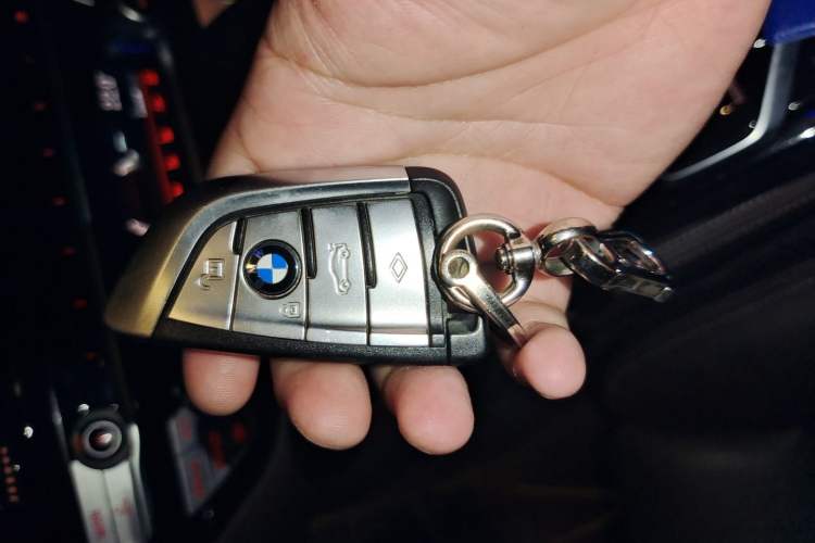 Used BMW 5 Series 2022 Updated 530Li Luxury Edition Premium Package Vehicle Key