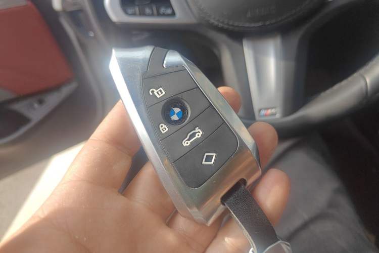 Used BMW 5 Series 2022 525Li M Sport Package Vehicle Key