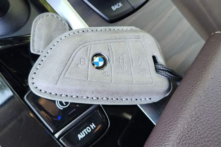 Used BMW 5 Series 2022 Updated 530Li Leading Edition Luxury Package Vehicle Key