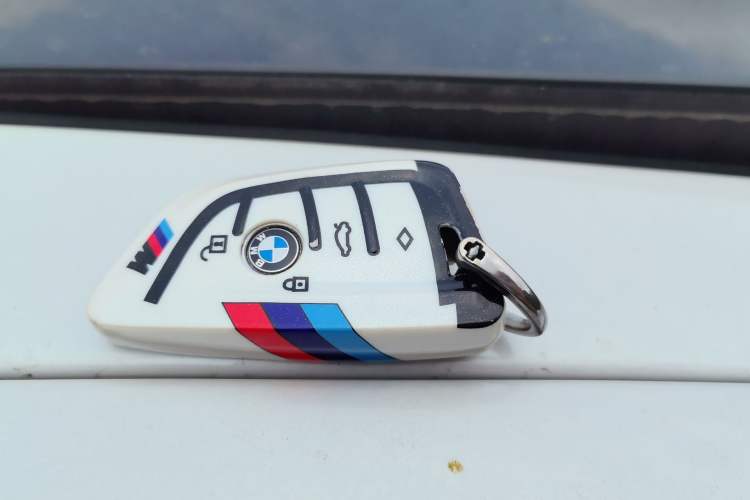 Used BMW 5 Series 2022 Restyled 525Li M Sport Package Vehicle Key