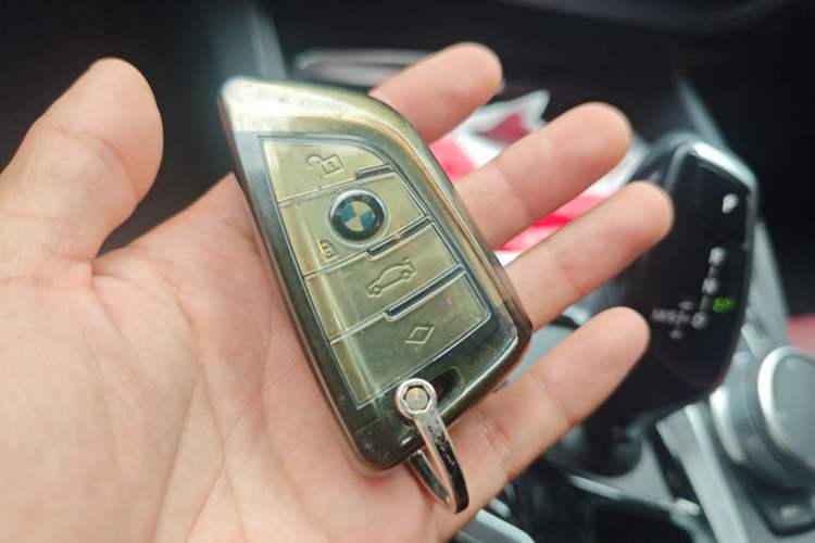 Used BMW 5 Series 2022 530Li Leading Model M Sport Package Vehicle Key